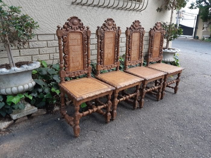 antiques-furniture