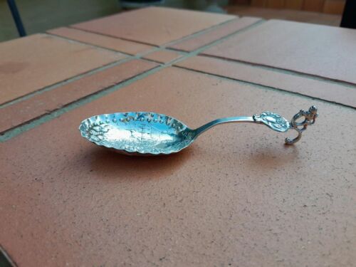 A 20th Century Silver Caddy Spoon 25g weight