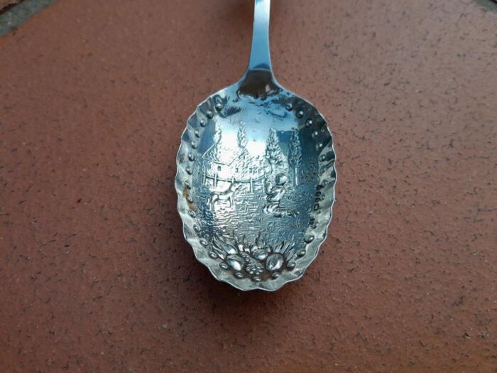 A 20th Century Silver Caddy Spoon 25g weight - Image 4