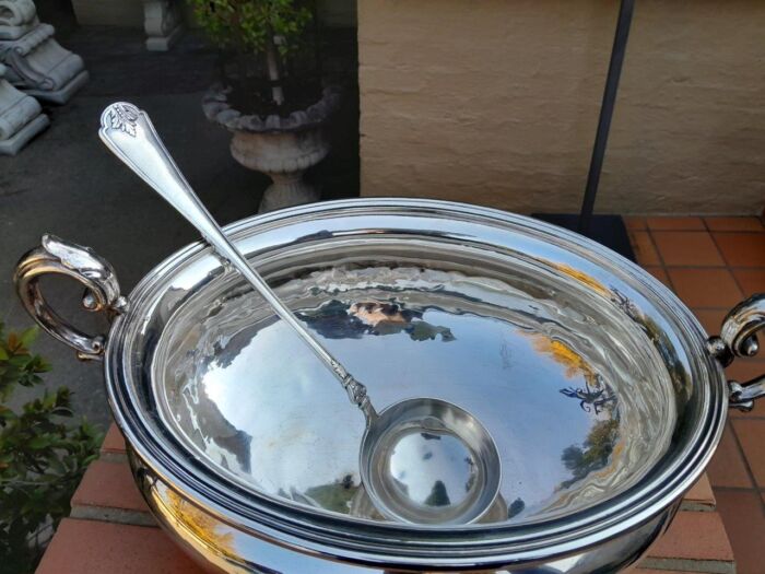 A 20th Century English  Electroplate Soup Tureen with Handles and Cover and Matching Ladle  Elkington and Co - Image 9