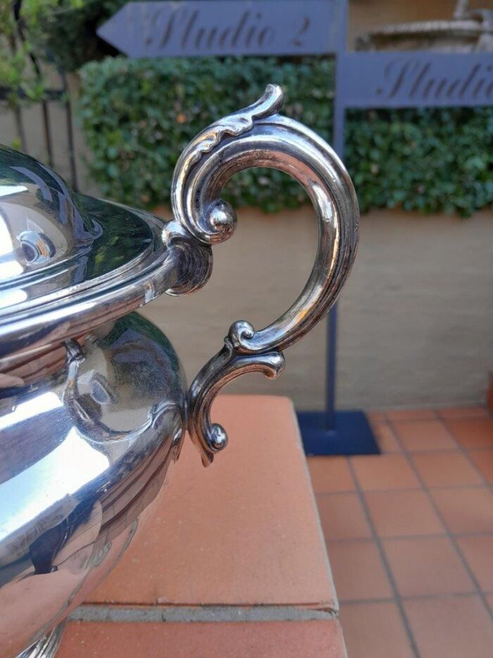 A 20th Century English  Electroplate Soup Tureen with Handles and Cover and Matching Ladle  Elkington and Co - Image 10