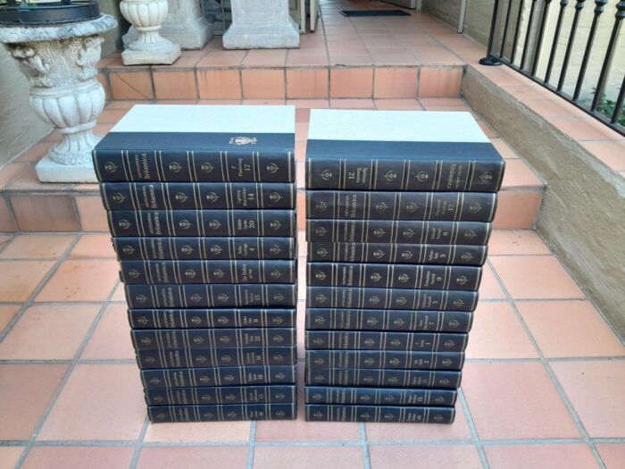 A 20th Century / Circa 1968 Full Set Of 24 Books (23 Books Plus Index) Of Encyclopaedia Britannica - Image 4