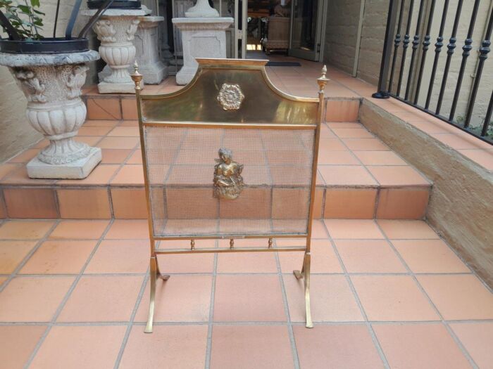 A 20TH Century Brass Fire Screen - Image 2