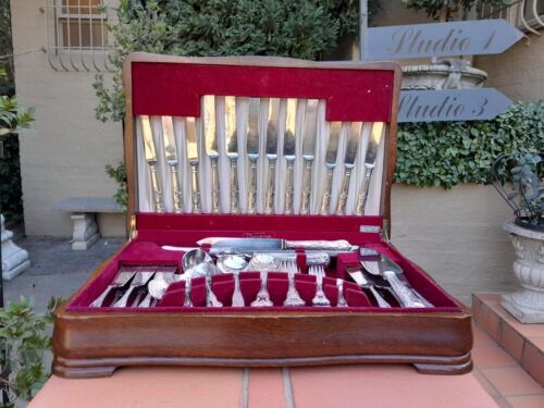 An Excellent And Complete Six Place EPNS Kings Pattern Cutlery Set In Original Oak Canteen (70 Pieces) ND