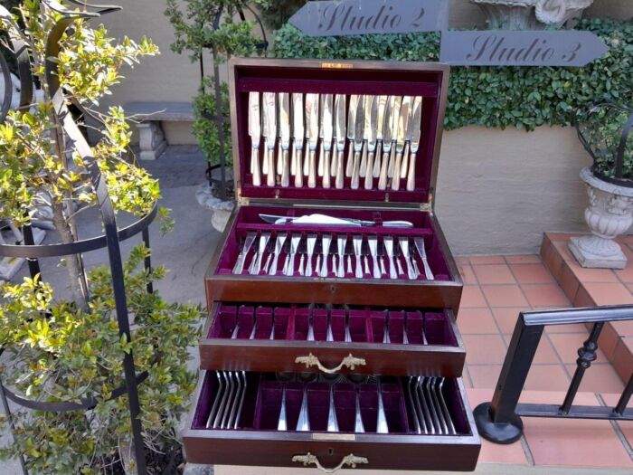 A Twelve Place Silver Plate E.P.N.S A1  Cutlery Set by Angora in Canteen - Image 3