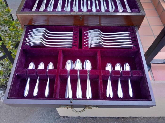 A Twelve Place Silver Plate E.P.N.S A1  Cutlery Set by Angora in Canteen - Image 7