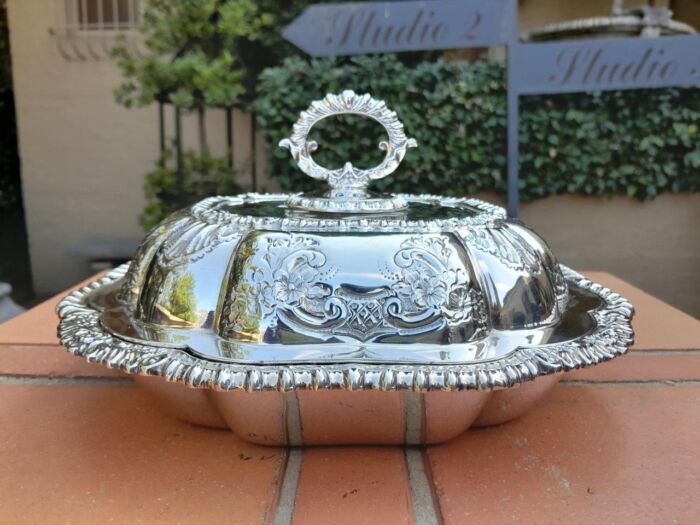 A 19th Century English Silver-Plated  Entrée Dish With Cover