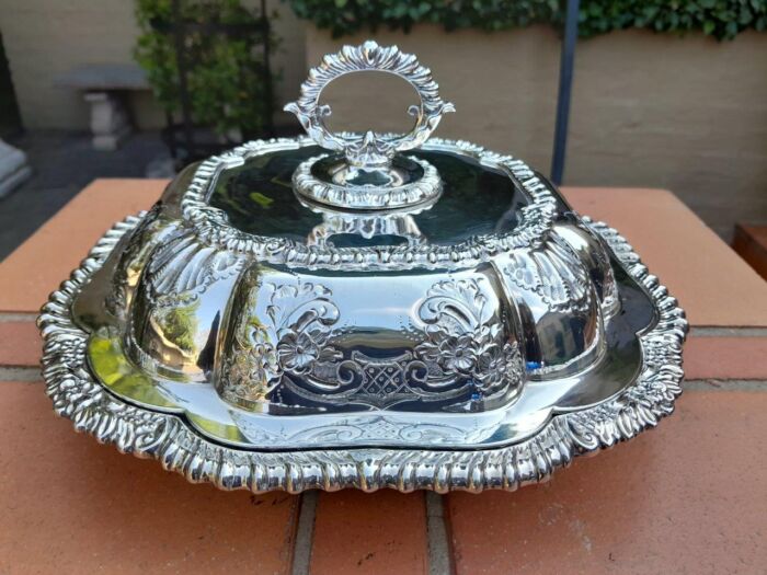 A 19th Century English Silver-Plated  Entrée Dish With Cover - Image 2