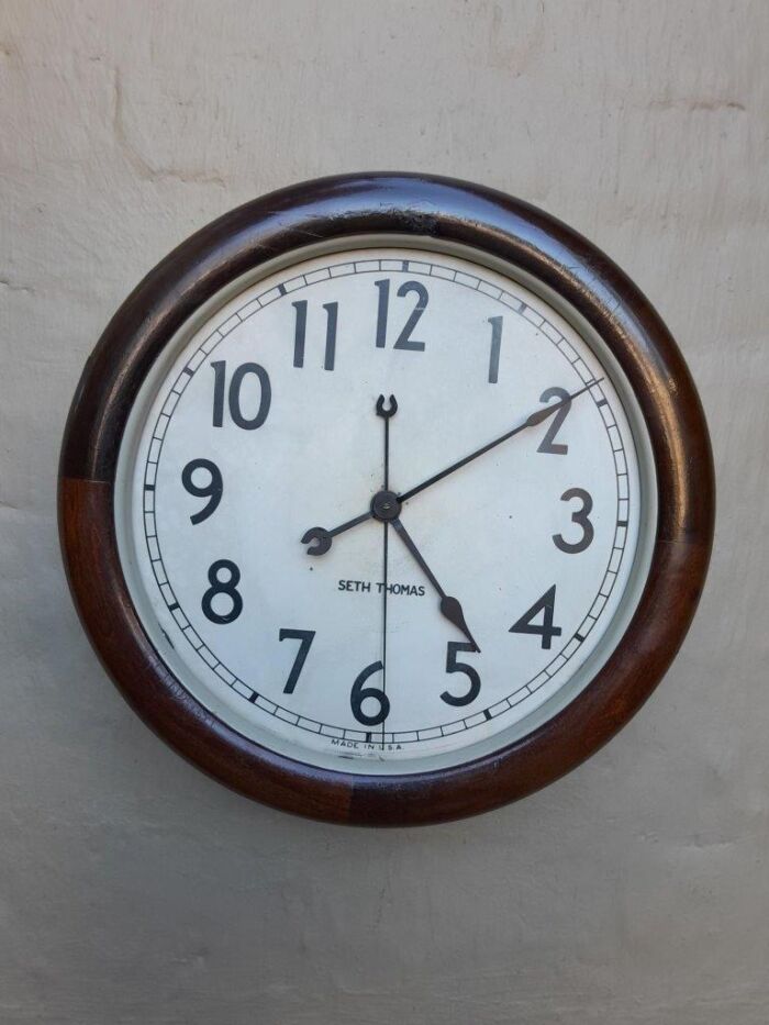 An Antique Mahogany Cased Seth Thomas Clock Made in USA