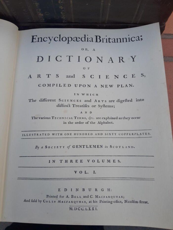 Encyclopaedia Britannica Facsimile First Edition (3 Volumes)   - Image 7