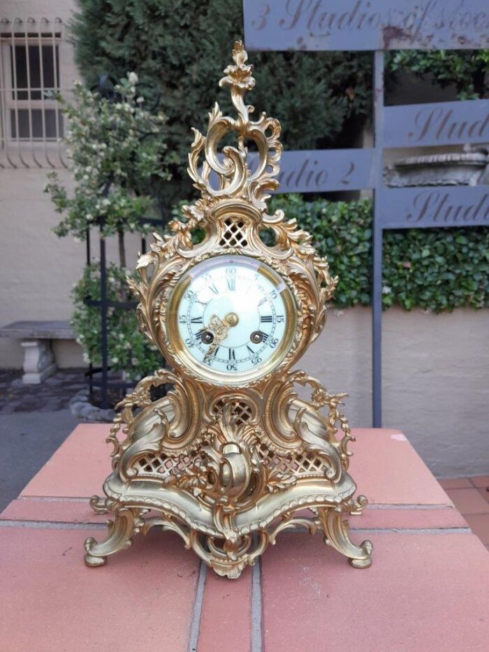 An Antique 19th Century French Rococo Gilt Ormolu Clock Garniture Set with a  Pair of Matching Candelabras - Image 5