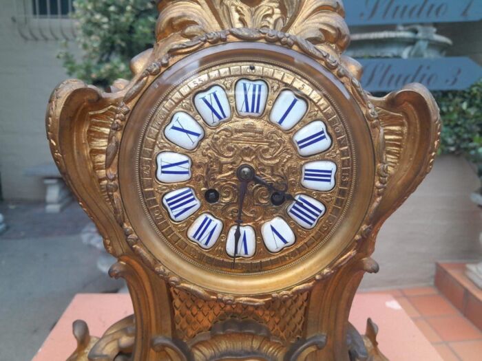 A 19th / 20th Century French Gilt Metal and Bronze Clock - Image 5