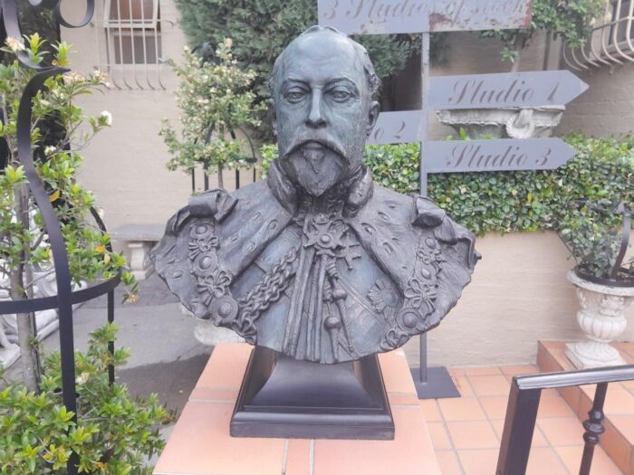 An Early 20th Century Large and Heavy Bronze Bust of King Edward VII On Plinth - Image 2