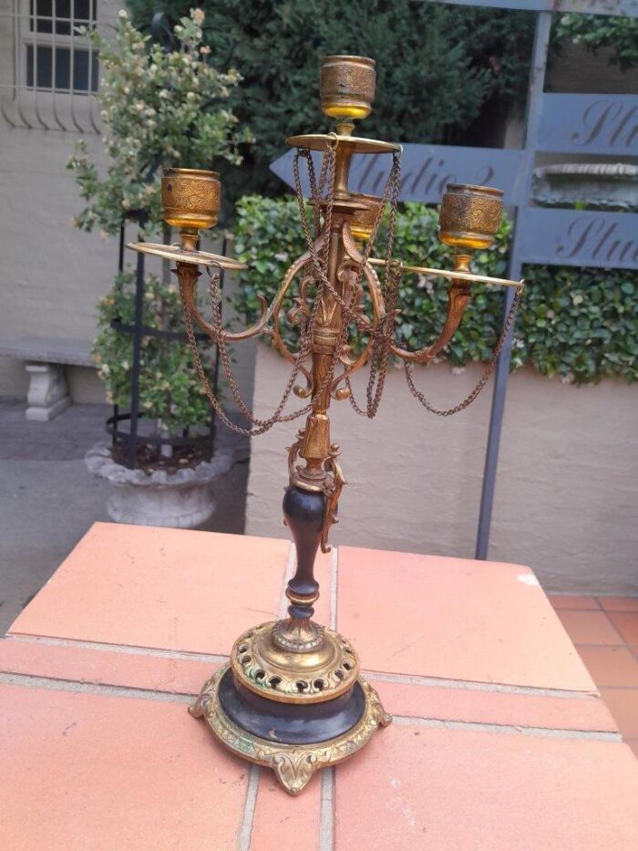 A Pair of Brass and Composite Candelabra - Image 4