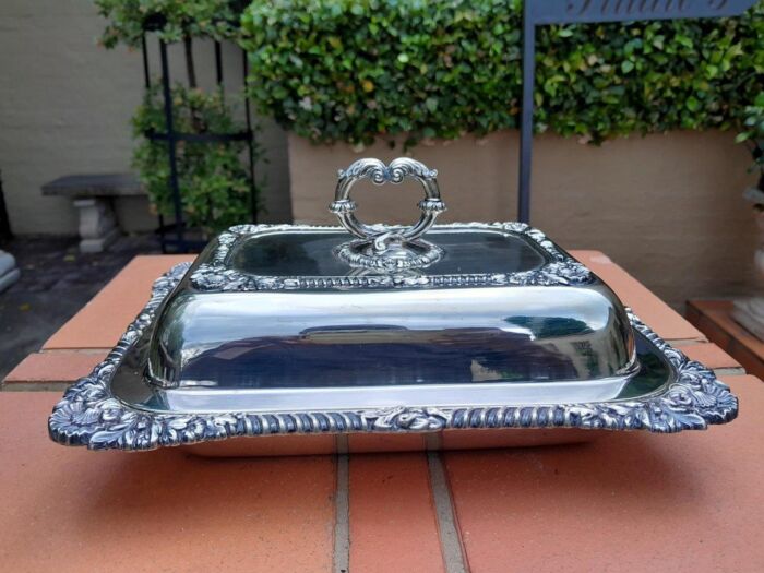 A 20th Century Silver Plated Entrée Dish