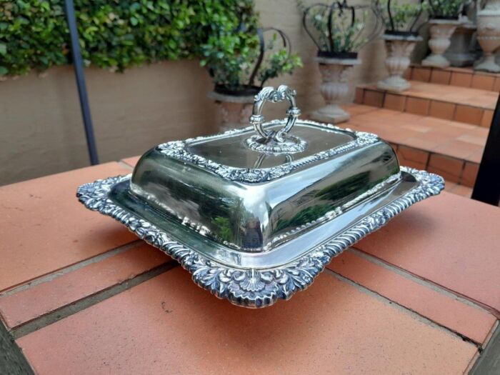 A 20th Century Silver Plated Entrée Dish - Image 3