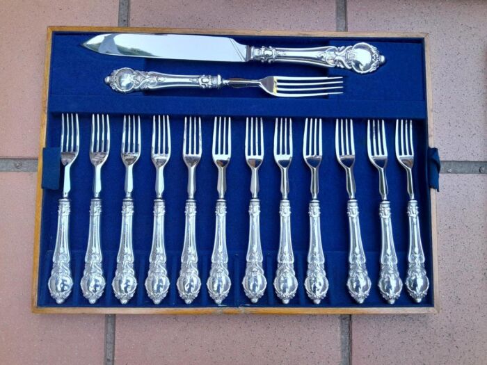 An Antique English Victorian Circa 1849  Set of Eighteen  Fruit Knives and Forks and a serving Knife and Fork 1900 Grams Silver - Image 5