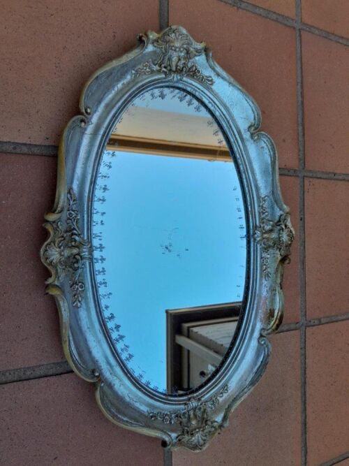 A 20th Century French Style Carved Mirror Gilt Champagne Finish