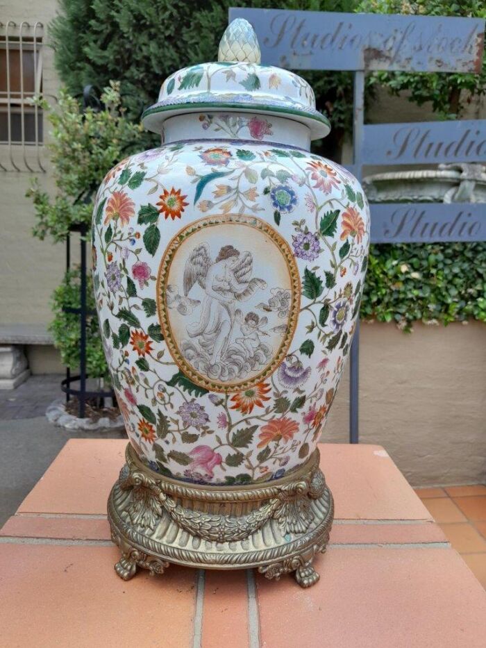 A Late 20th Century Chinese Export Porcelain Vase With Lid With Wong Lee Stamp and Gilt Metal Base