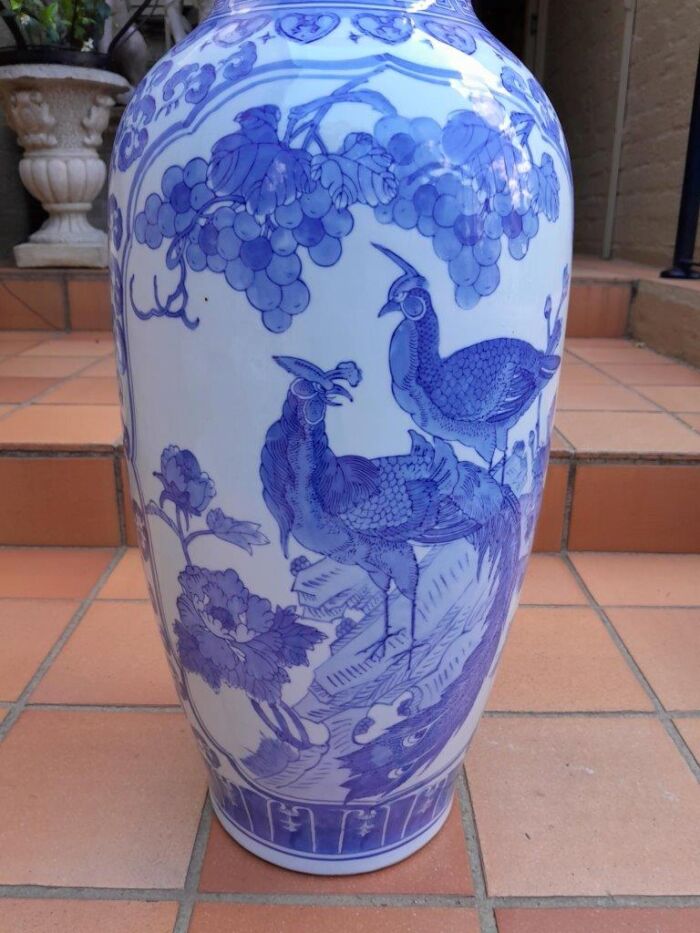 A 20th Century Chinese Blue / White Vase  - Image 3