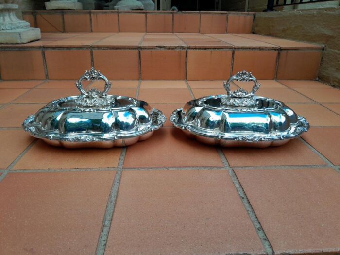 A 20TH Century Pair of Heavy Silver Plate Entrée Dishes with Stamp Angora AA 