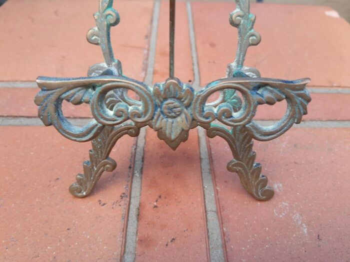 A 20trh Century Pair of Cast Brass Easels - Image 5