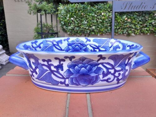 A 20th Century Chinese Porcelain Blue / White Decorative Dish