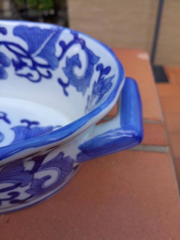 A 20th Century Chinese Porcelain Blue / White Decorative Dish - Image 4