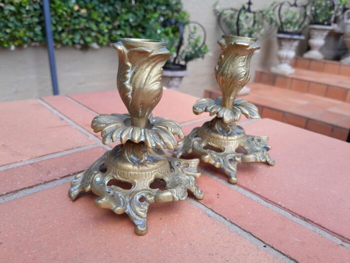 A 19th Century French Pair Of Louis XV Style Cast Brass Candlesticks - Image 3