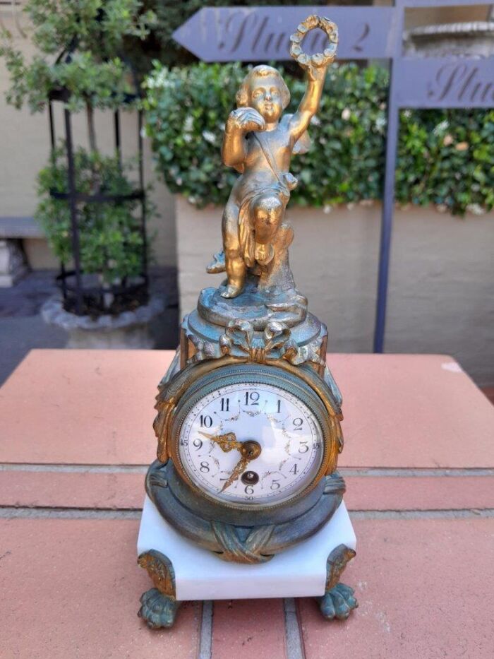 An Antique19th Century French Gilt Bronze Clock with Enamel Dial - Image 2