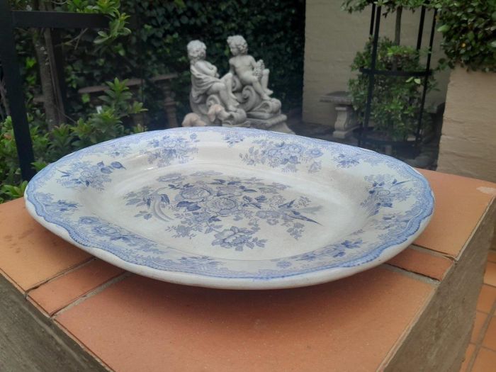 An Antique Blue and White Flower Pattern Porcelain Platter - Image 3