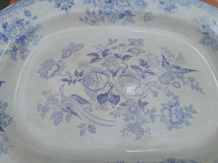 An Antique Blue and White Flower Pattern Porcelain Platter - Image 4