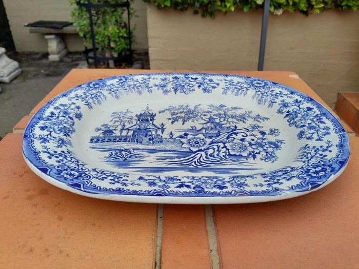 An Antique Colandine Blue / White Large Porcelain Platter