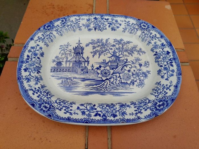 An Antique Colandine Blue / White Large Porcelain Platter - Image 3