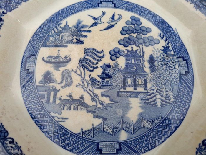 An Antique Large Wedgwood Platter - Image 4