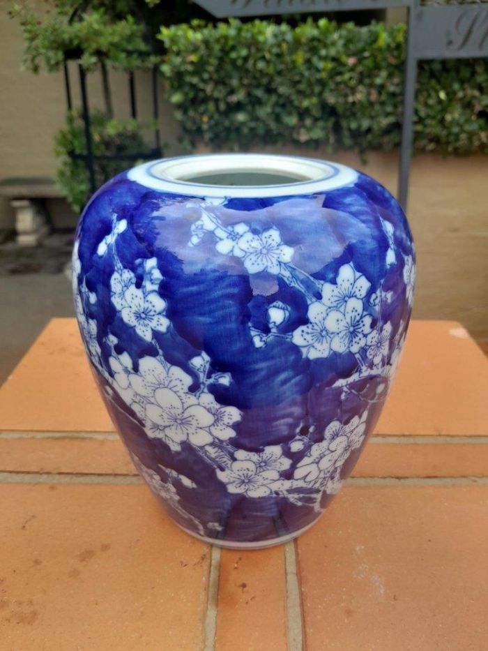 A 20TH Century Blue / White Hand-Painted Genuine Ming Porcelain Vase - Image 2