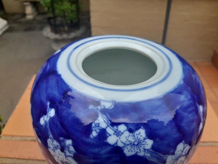 A 20TH Century Blue / White Hand-Painted Genuine Ming Porcelain Vase - Image 4