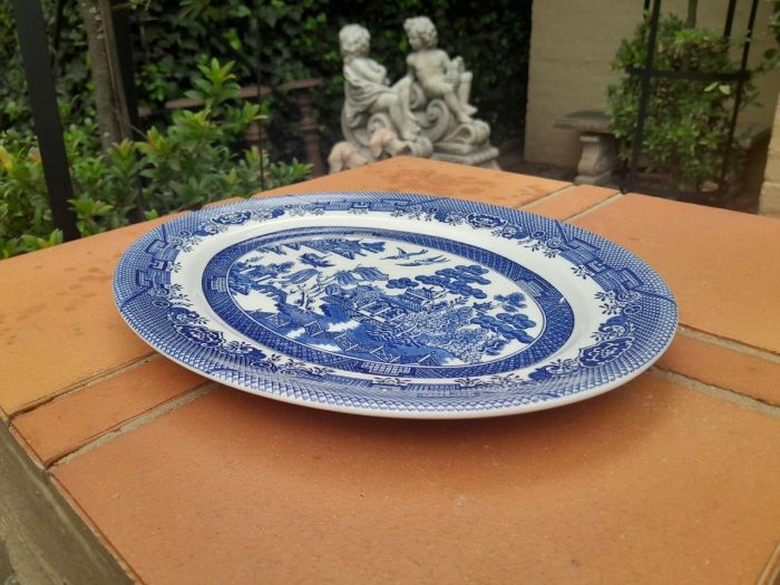 A 20th Century Blue and White Hand Painted Porcelain Platter - Image 3