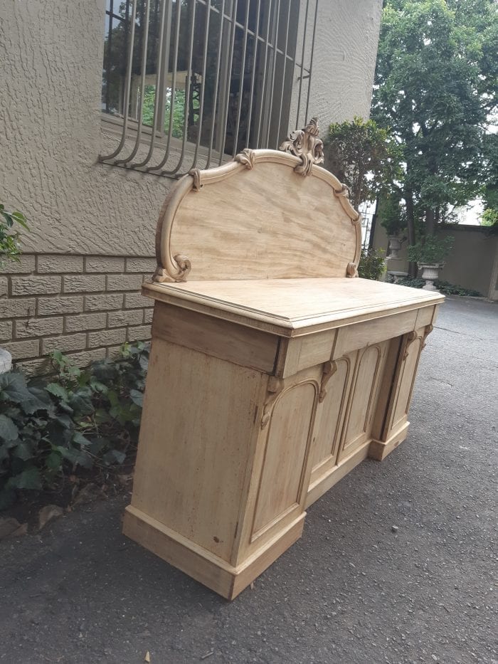 Bleached / Natural Wood Finish Mahogany Carved 4 Door Chiffonier - Image 6