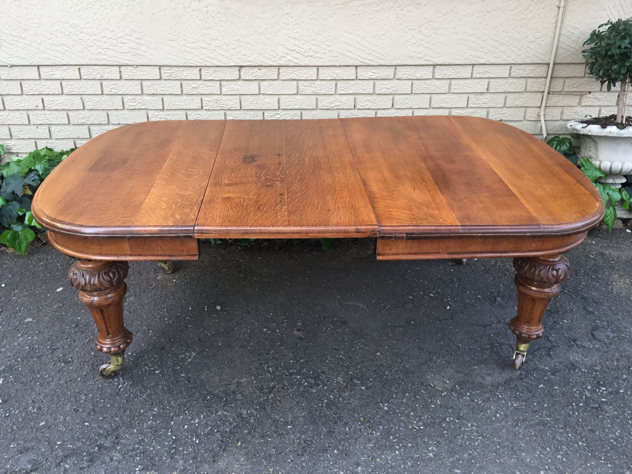 Victorian oak deals extending dining table