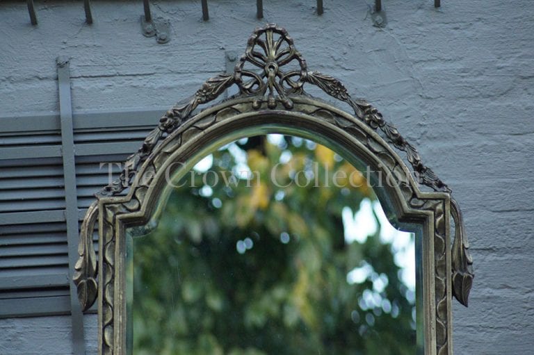 An Ornately Carved and Bevelled Gilded Mirror - Image 2