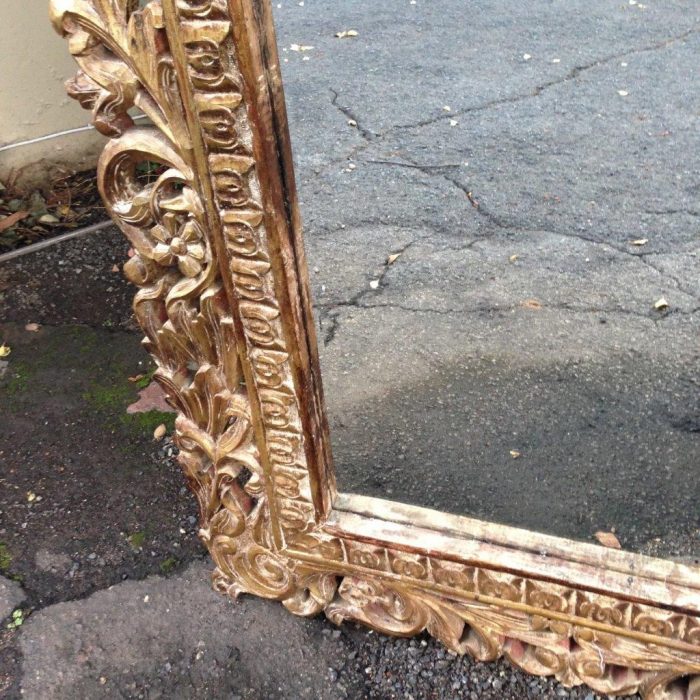 A Gilt Painted Wooden Mirror - Image 6