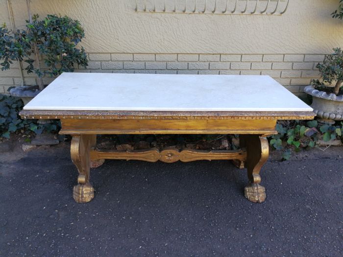 A 20TH Century Ornately Carved And Hand- Gilded Wooden Entrance Hall / Refectory / Dining Table with Marble Top (6-8 Seater) - Image 4