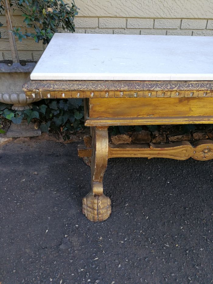 A 20TH Century Ornately Carved And Hand- Gilded Wooden Entrance Hall / Refectory / Dining Table with Marble Top (6-8 Seater) - Image 7