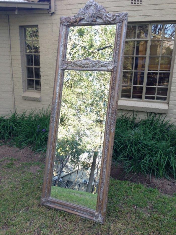 An Ornate Carved & Bevelled Painted Mirror - Image 3