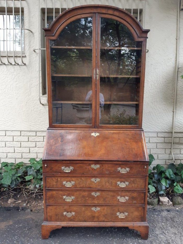 antiques-furniture