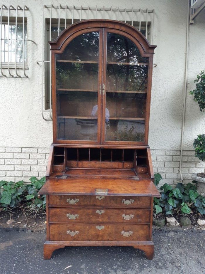 antiques-furniture