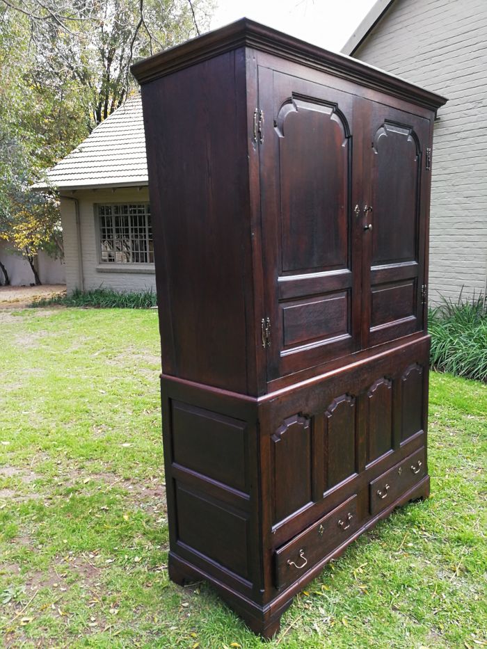 A 19th Century Dutch Oak Cabinet - Image 4