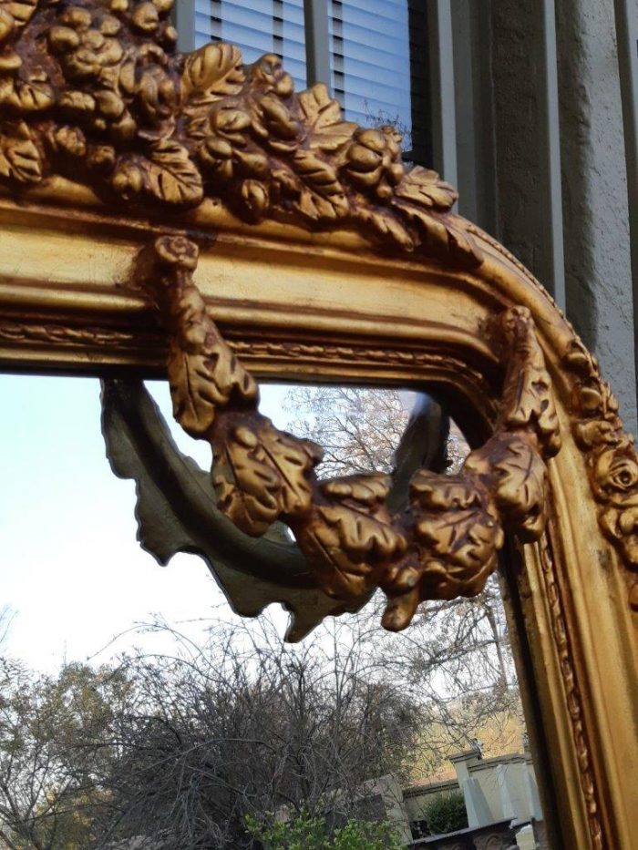 An Ornate and of Large Proportion Giltwood Bevelled Mirror - Image 8