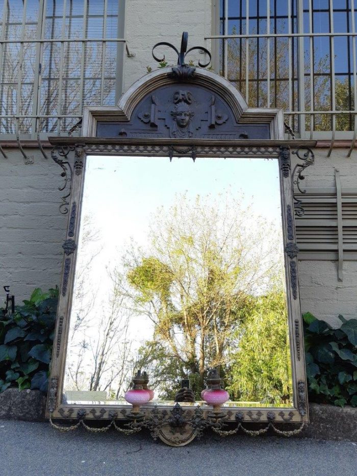 Victorian Gilded Mirror  Wooden Mirror with a Brass Rim and Oil Lamps.  Circa Mid/Late 1800s - Image 3